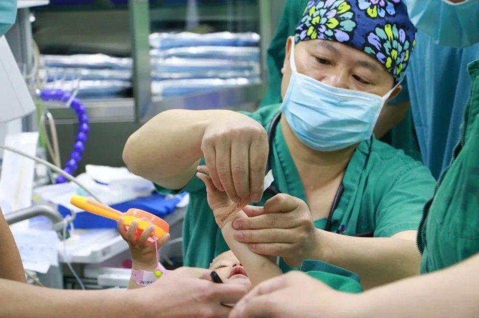 绥芬河市妇婴监护型护送