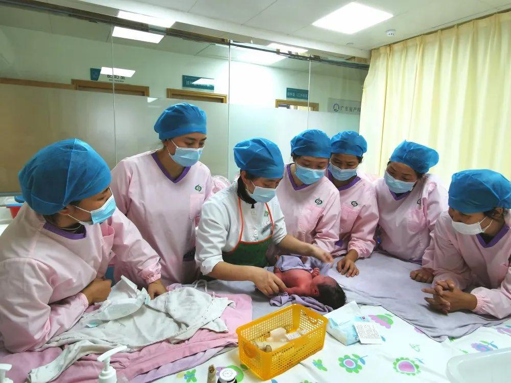 绥芬河市妇婴监护型护送